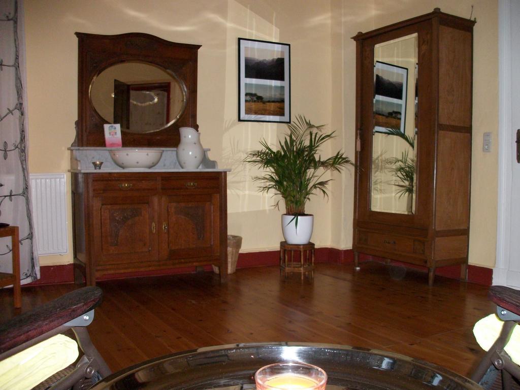Gutshaus Zietlitz Hotel Dobbin-Linstow Buitenkant foto