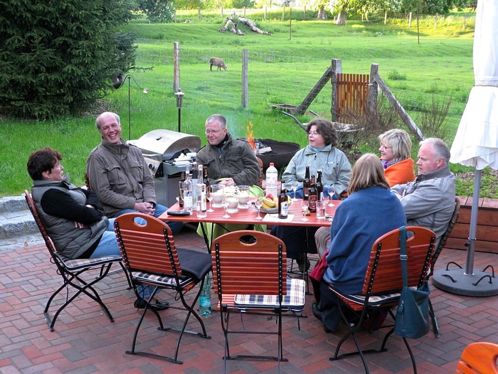 Gutshaus Zietlitz Hotel Dobbin-Linstow Buitenkant foto