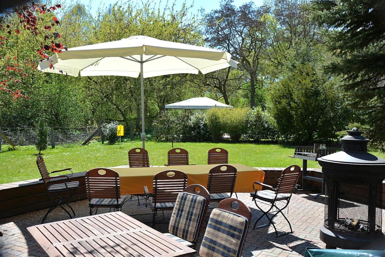 Gutshaus Zietlitz Hotel Dobbin-Linstow Buitenkant foto